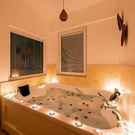 Отель Ay 5*