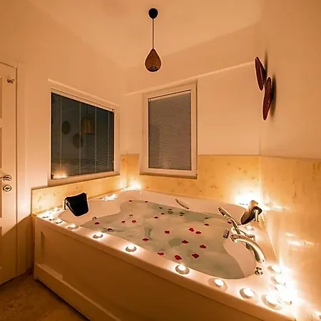Ay Hotel Kas